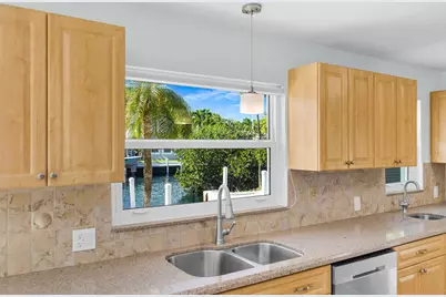 251 Azalea Street, Tavernier, FL 33070 - Photo 14