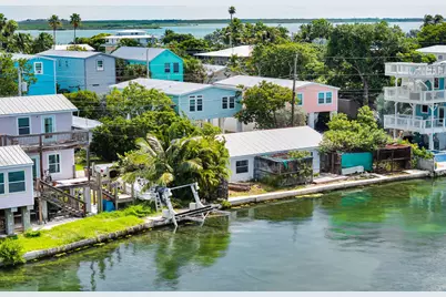 4 Shore Drive, Saddle Bunch, FL 33040 - Photo 2