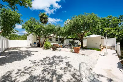 7 Barcelona Drive, Big Coppitt, FL 33040 - Photo 18