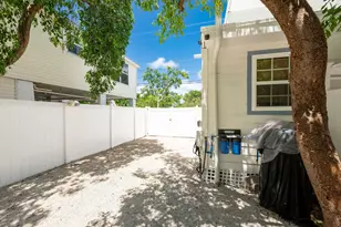 7 Barcelona Dr, Big Coppitt, FL 33040 - Photo 24