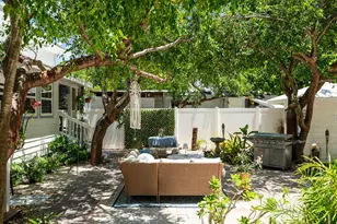 7 Barcelona Dr, Big Coppitt, FL 33040 - Photo 22