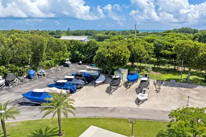 88540 Overseas Highway #101, Islamorada, FL 33070 - Photo 46