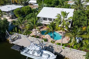 240 Mohawk St, Tavernier, FL 33070 - Photo 1