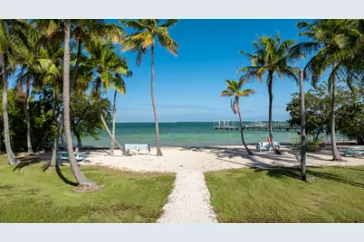 134 S Bay Harbor Drive, Key Largo, FL 33037 - Photo 24