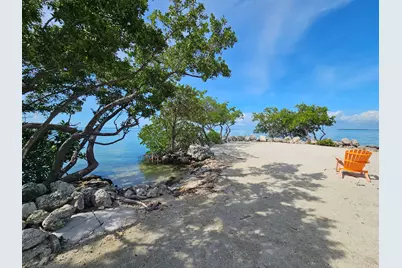 134 S Bay Harbor Drive, Key Largo, FL 33037 - Photo 16