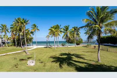 134 S Bay Harbor Drive, Key Largo, FL 33037 - Photo 22