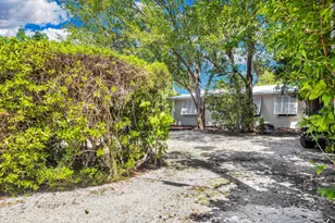 228 & 230 Apache St, Tavernier, FL 33070 - Photo 12