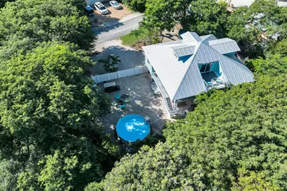 593 Bonito Avenue, Key Largo, FL 33037 - Photo 6