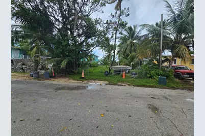 77 S 77 Conch Avenue, Duck Key, FL 33050 - Photo 2