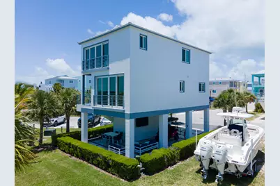 94825 Overseas Highway #204, Key Largo, FL 33037 - Photo 2