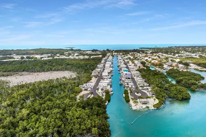 6099 Overseas Highway #4W, Marathon, FL 33050 - Photo 2