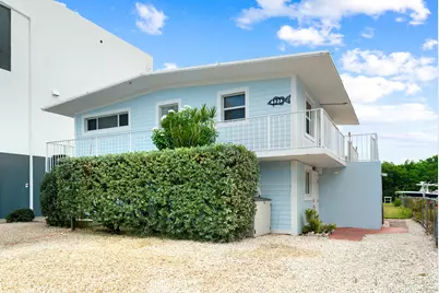 127 Seaside Avenue, Key Largo, FL 33037 - Photo 2