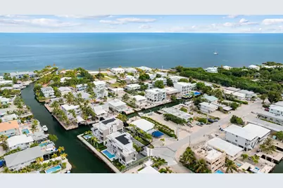 311 Buttonwood Circle, Key Largo, FL 33037 - Photo 36