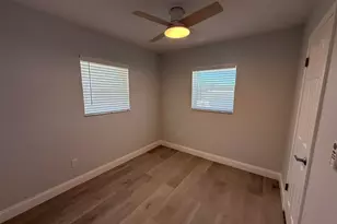 435 Collins Street #Upstairs Only, Key Largo, FL 33037 - Photo 4