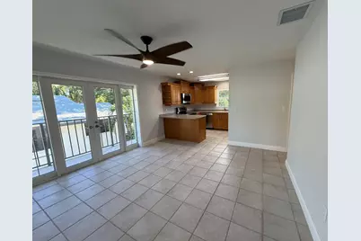 435 Collins Street #Upstairs Only, Key Largo, FL 33037 - Photo 8