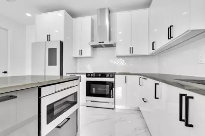 50 Transylvania Avenue, Key Largo, FL 33037 - Photo 12