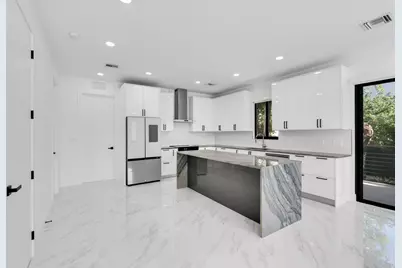 50 Transylvania Avenue, Key Largo, FL 33037 - Photo 2