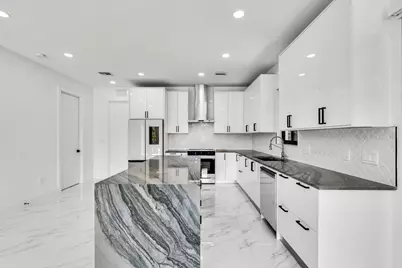 50 Transylvania Avenue, Key Largo, FL 33037 - Photo 10