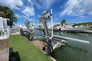 325 Calusa Street, Key Largo, FL 33037 - Photo 18