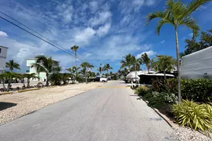 325 Calusa Street, Key Largo, FL 33037 - Photo 6