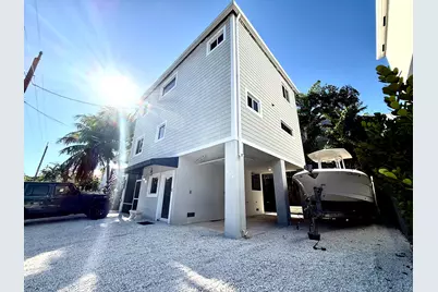 15 Lakeview Drive, Key Largo, FL 33037 - Photo 2