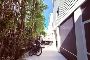 15 Lake View Dr, Key Largo, FL 33037 - Photo 6