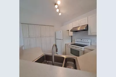 3214 San Remo Circle, Homestead, FL 33035 - Photo 10