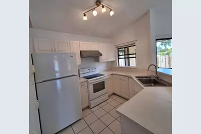 3214 San Remo Circle, Homestead, FL 33035 - Photo 8