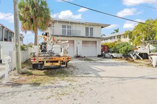 56 W Shore Dr, Summerland, FL 33042 - Photo 2