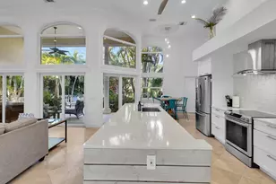 125 13th St, Key Colony, FL 33051 - Photo 12