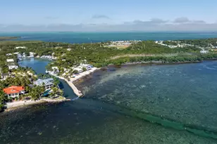 201 Harbor Dr, Tavernier, FL 33036 - Photo 6