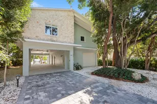 201 Harbor Dr, Tavernier, FL 33036 - Photo 4