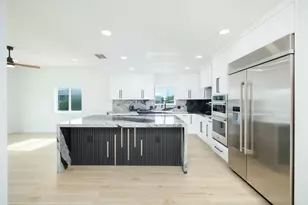 613 Portia Cir, Key Largo, FL 33037 - Photo 2