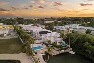 81906 Overseas Hwy, Islamorada, FL 33036 - Photo 38