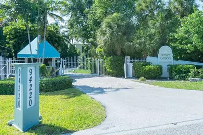 94220 Overseas Highway #7D, Tavernier, FL 33070 - Photo 2