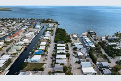 170 Marina Avenue, Key Largo, FL 33037 - Photo 6