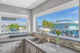 19 Avenue D, Key Largo, FL 33037 - Photo 4