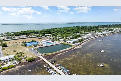 946 S Topaz Avenue, Key Largo, FL 33037 - Photo 12