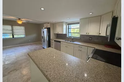 207 S Coconut Palm Boulevard, Tavernier, FL 33070 - Photo 4