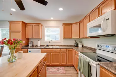 31036 Avenue J, Big Pine, FL 33043 - Photo 6