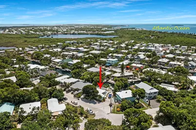 202 Navajo Street, Tavernier, FL 33070 - Photo 2