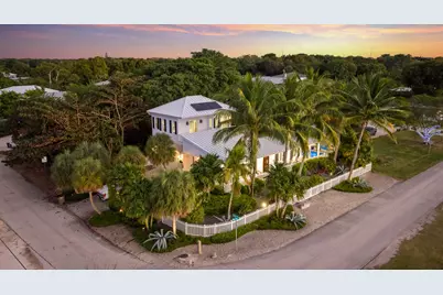 65 Tarpon Avenue, Key Largo, FL 33037 - Photo 1