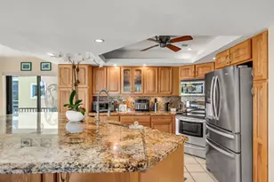 13 Center Ln, Key Largo, FL 33037 - Photo 2