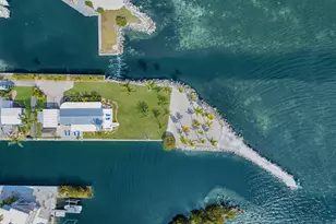 76 Ocean Dr, Key Largo, FL 33037 - Photo 2