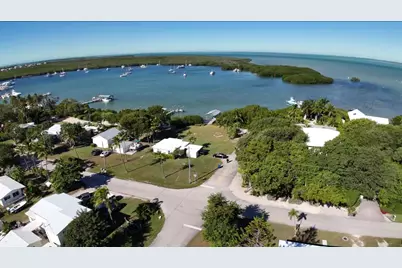 180 Harborview Drive, Tavernier, FL 33070 - Photo 1