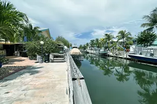 319 Woods Ave, Tavernier, FL 33070 - Photo 6