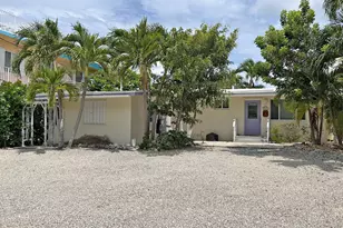 319 Woods Ave, Tavernier, FL 33070 - Photo 2