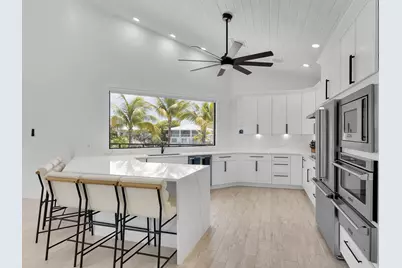 362 E Seaview Drive, Duck Key, FL 33050 - Photo 36