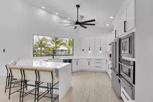 362 E Seaview Dr, Duck Key, FL 33050 - Photo 36