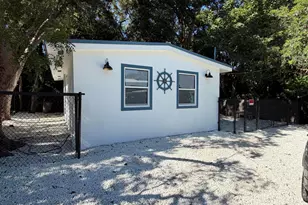 113 Poinciana Dr, Key Largo, FL 33037 - Photo 2